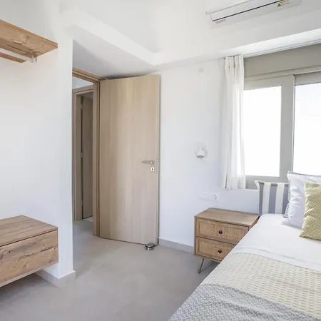 Aelia Home, * Agia Pelagia (Crete)